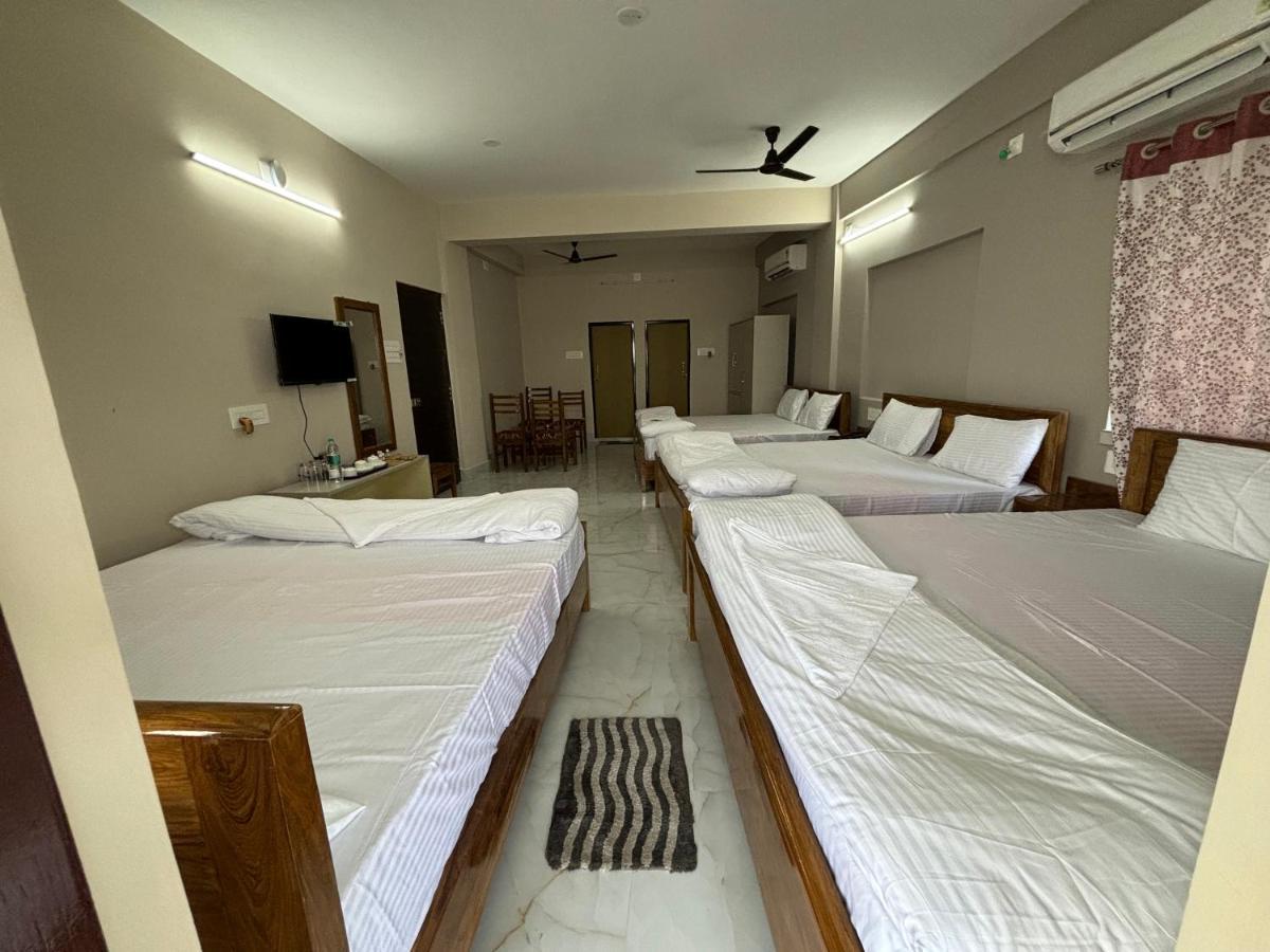 Ichhamati Hotel And Restaurant Hasnabad Buitenkant foto