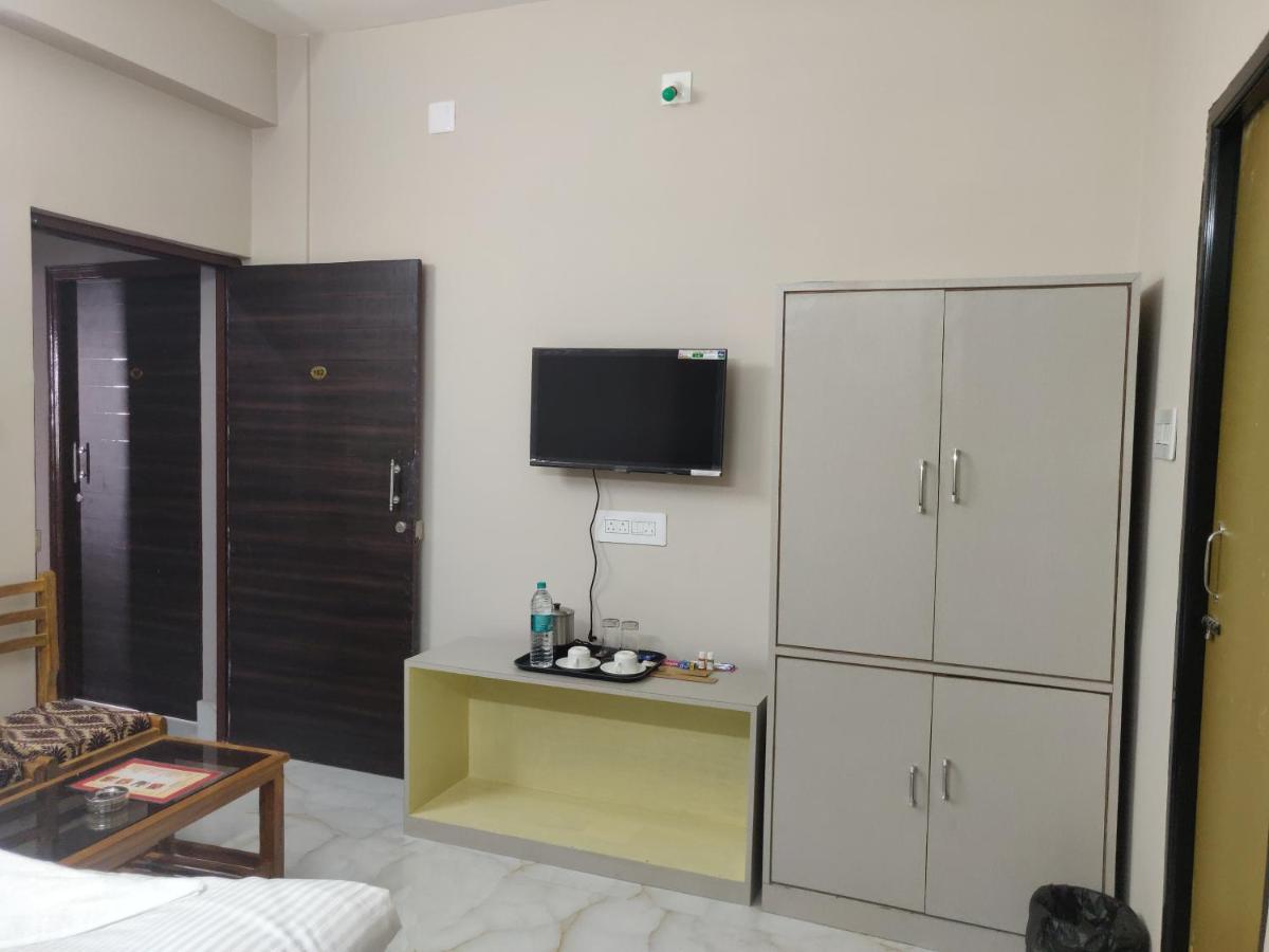 Ichhamati Hotel And Restaurant Hasnabad Buitenkant foto