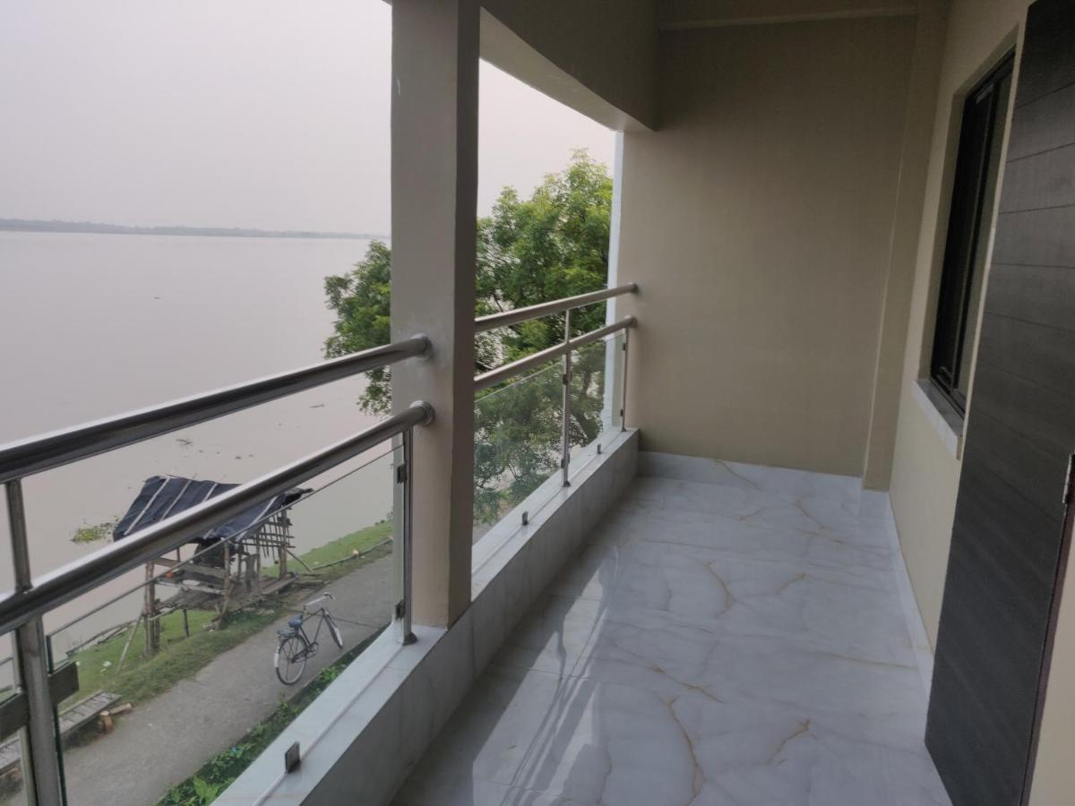 Ichhamati Hotel And Restaurant Hasnabad Buitenkant foto