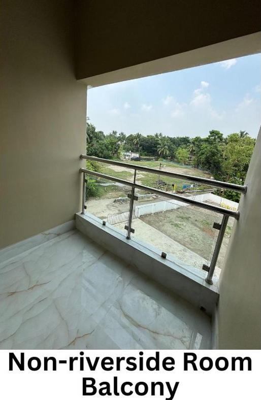 Ichhamati Hotel And Restaurant Hasnabad Buitenkant foto