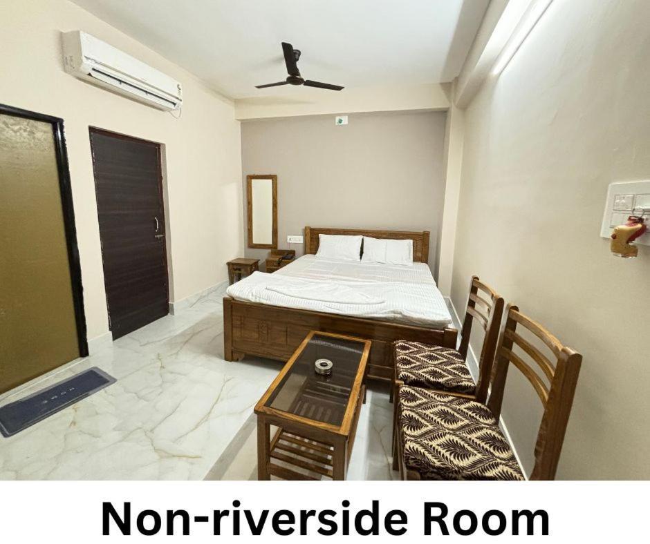 Ichhamati Hotel And Restaurant Hasnabad Buitenkant foto