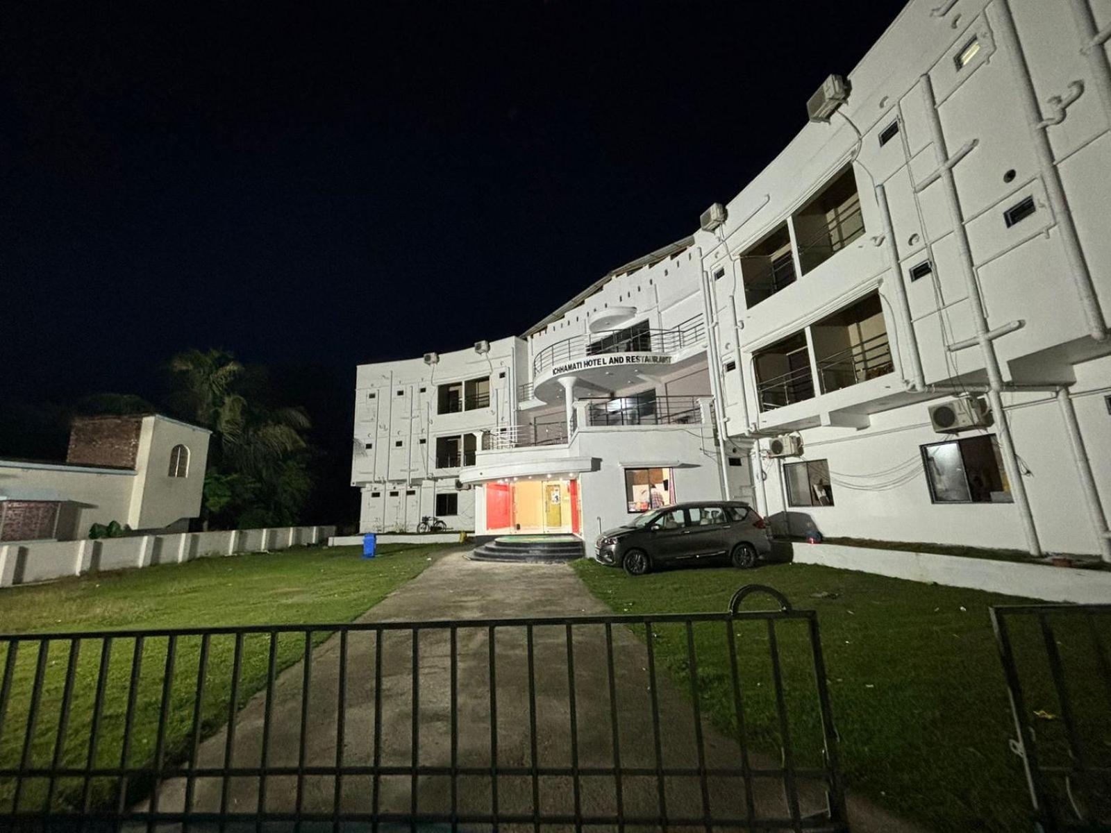 Ichhamati Hotel And Restaurant Hasnabad Buitenkant foto