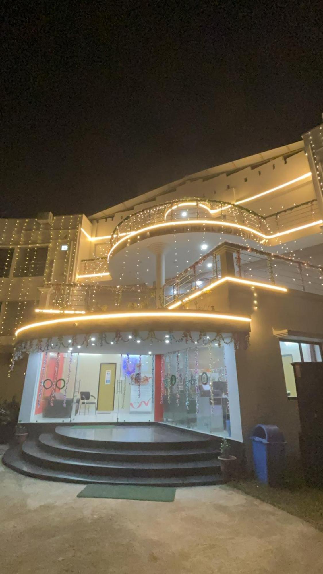 Ichhamati Hotel And Restaurant Hasnabad Buitenkant foto