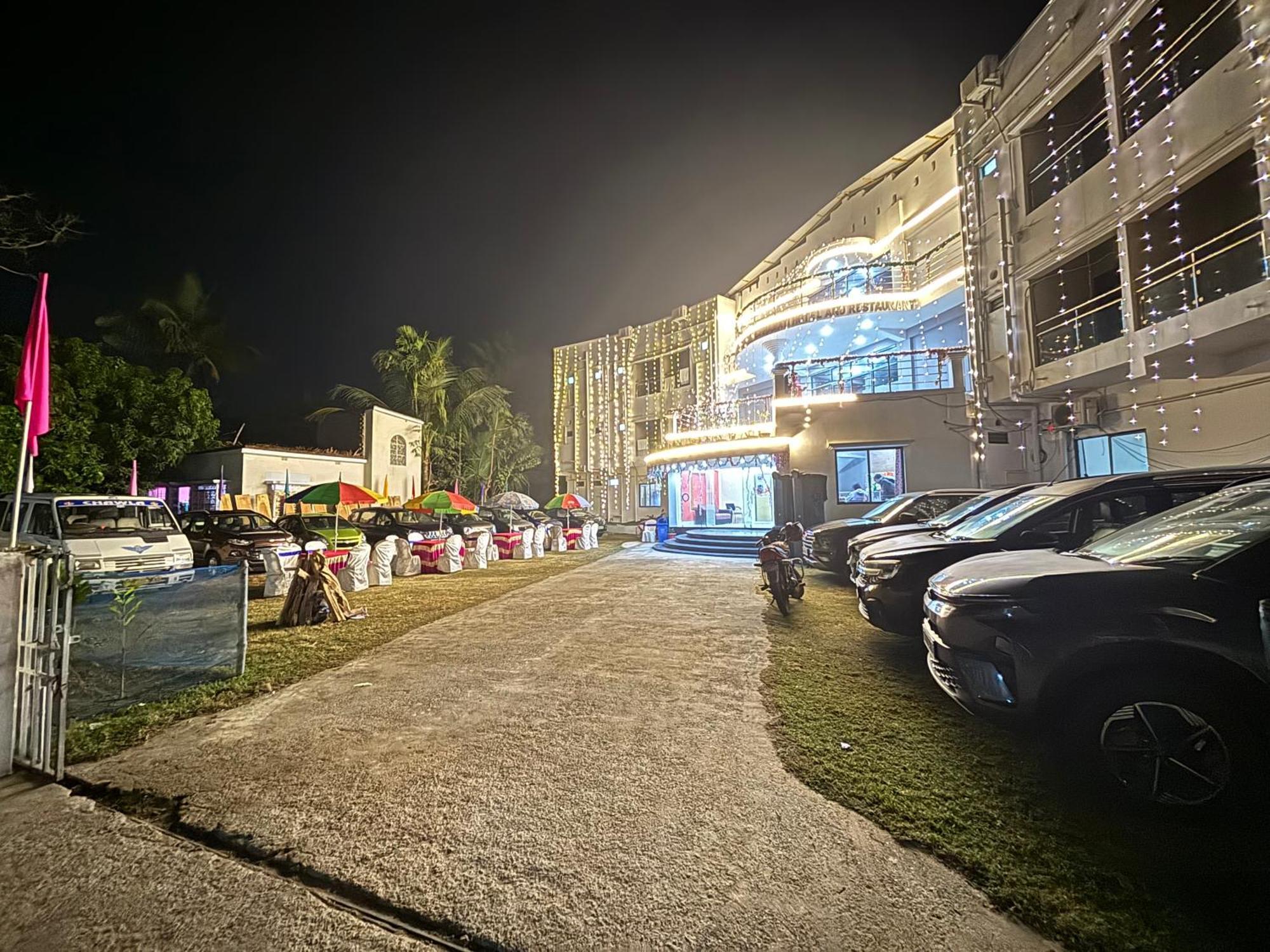 Ichhamati Hotel And Restaurant Hasnabad Buitenkant foto