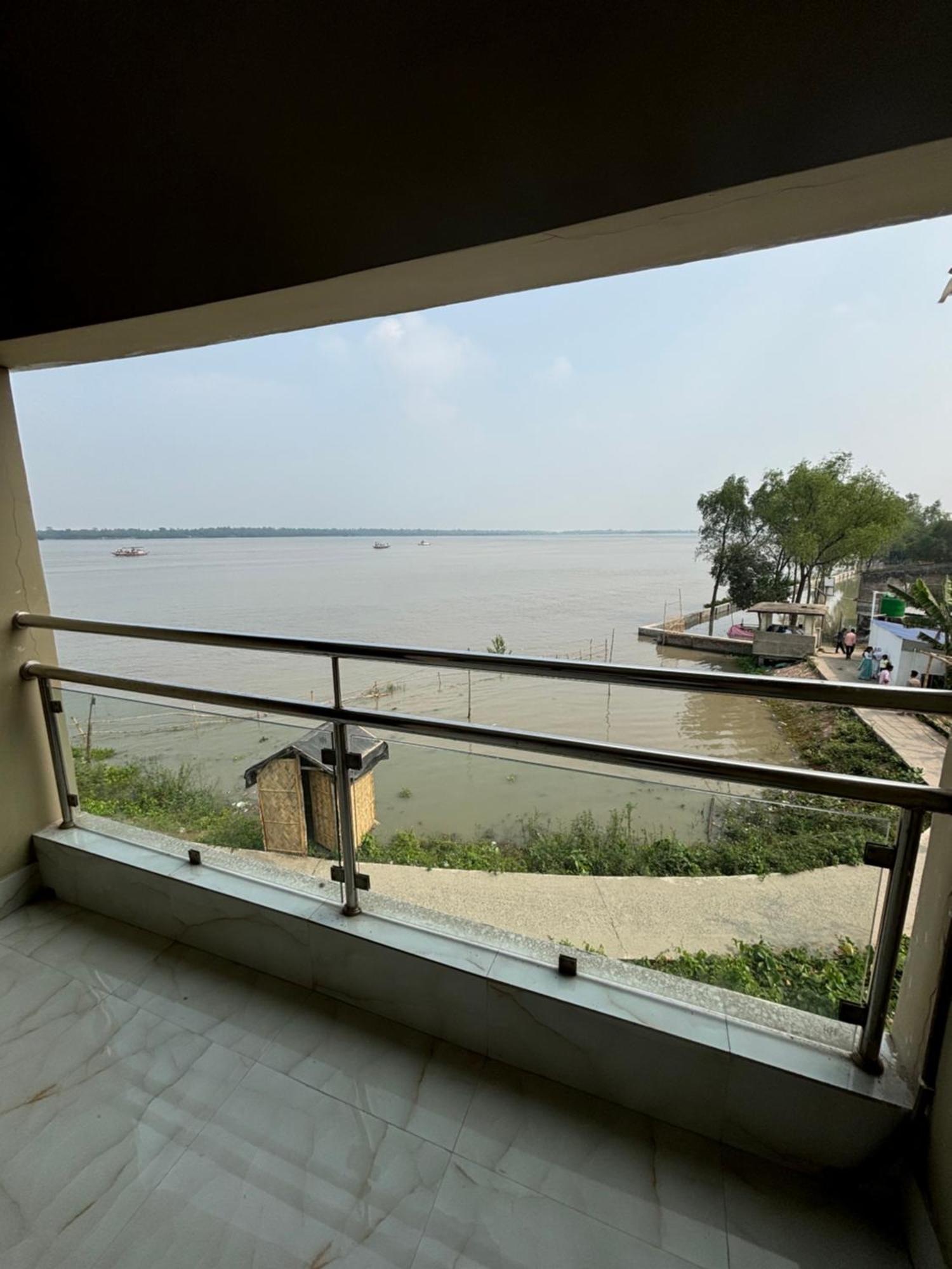 Ichhamati Hotel And Restaurant Hasnabad Buitenkant foto
